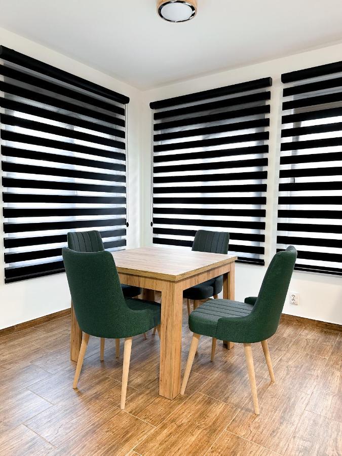 Kiko Apartmani Lux Zrenjanin Luaran gambar