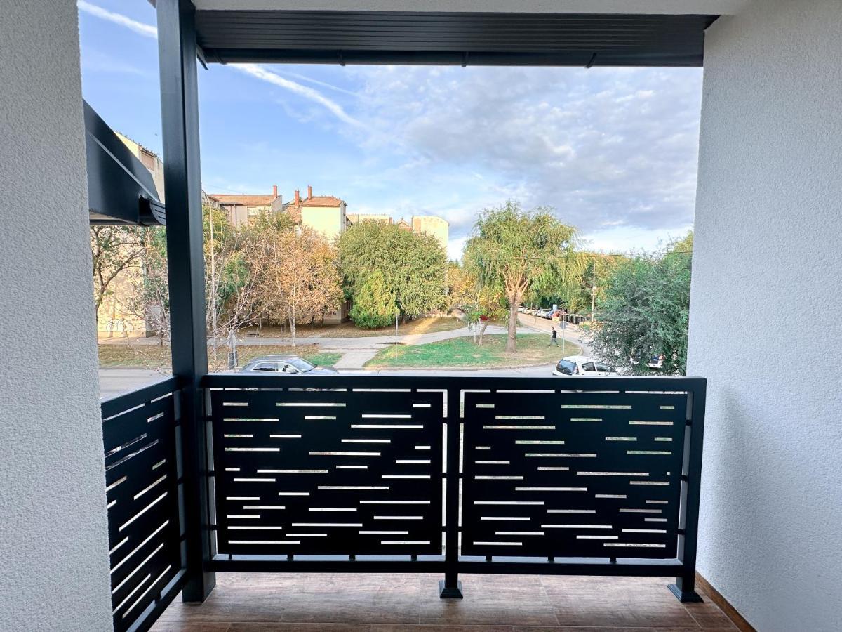 Kiko Apartmani Lux Zrenjanin Luaran gambar