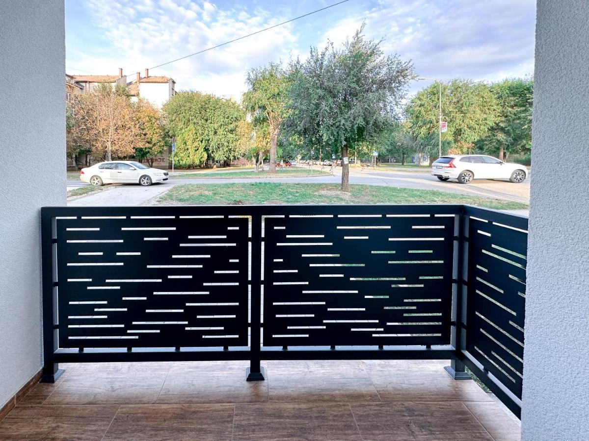 Kiko Apartmani Lux Zrenjanin Luaran gambar