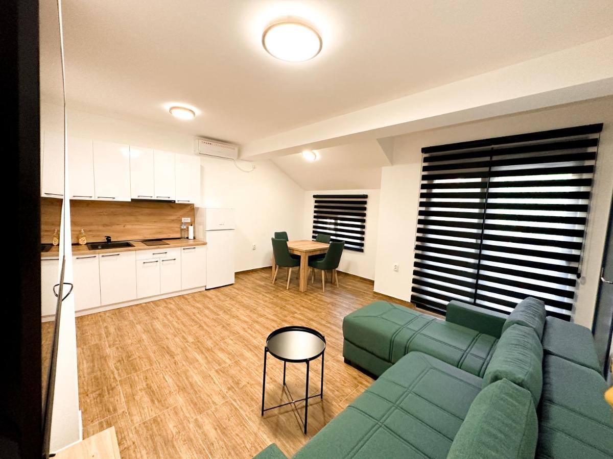 Kiko Apartmani Lux Zrenjanin Luaran gambar