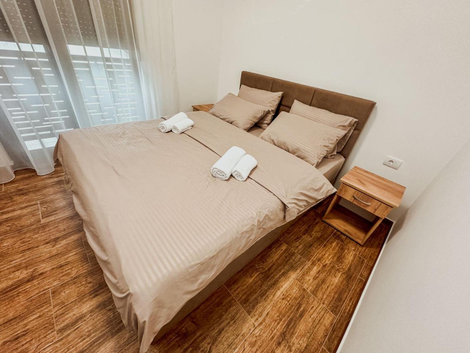 Kiko Apartmani Lux Zrenjanin Luaran gambar