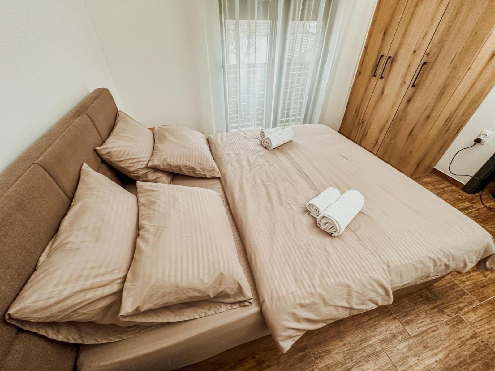 Kiko Apartmani Lux Zrenjanin Luaran gambar